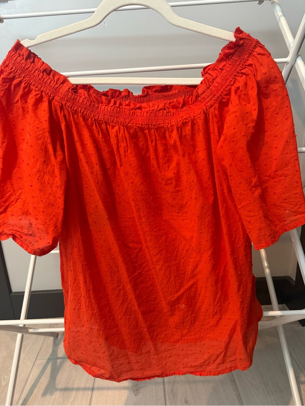 H&M Off-Shoulder Eyelet Blouse - Red